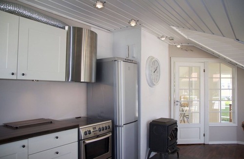 Stavern Casa | Large vacation home right on the coast in a cozy summer town