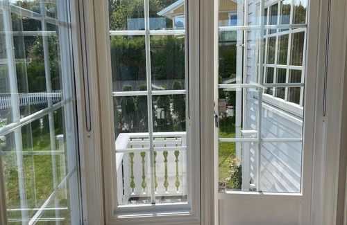 Stavern Casa | Large vacation home right on the coast in a cozy summer town