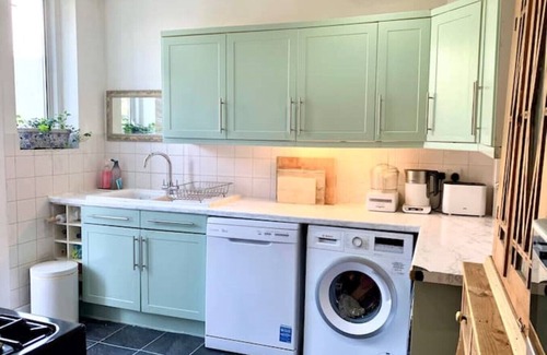 Beverley Apartamento | Large Victorian 4 bed apartment close to central London