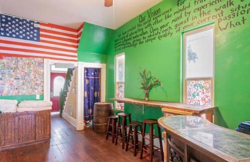 Downtown San Diego Casa | Large Victorian Artist House For Groups in Downtown