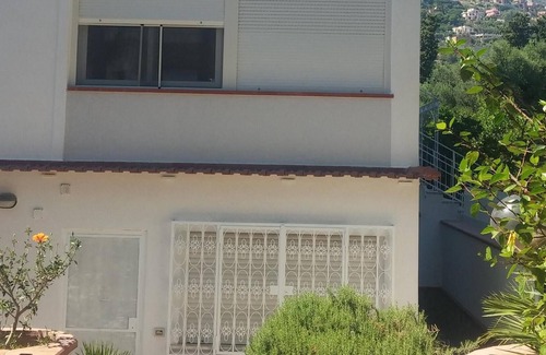 Partanna Villa | Gran villa y jardín en Mondello