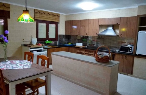 Vinaros Chalet De Esquí | Gran Chalet en zona tranquila, muy amplio y soleado. (apto para mascotas)