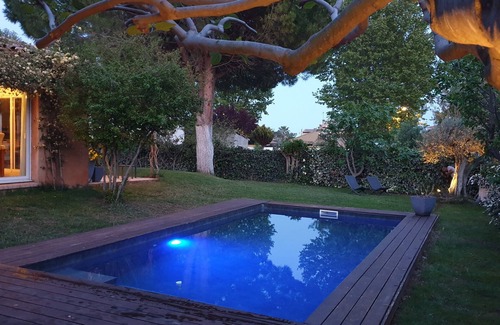 Mireval Villa | Villa tranquila con gran jardín y piscina cerca del mar.
