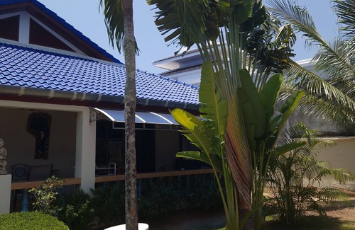 Rawai Villa | CHALET DE LUJO PISCINA DE GOLF MAR TROPICAL RELAJACIÓN JARDÍN DE MAYO DE 12 PERSONAS