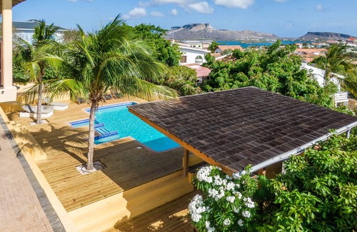 Cas Grandi Villa | ¡Gran villa con piscina privada y una vista impresionante sobre el agua española!