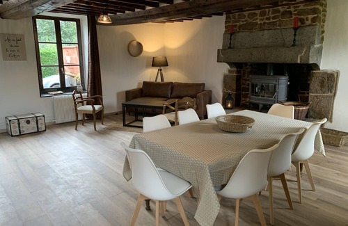 Joue-du-Bois Cabaña | Large, warm and quiet country house