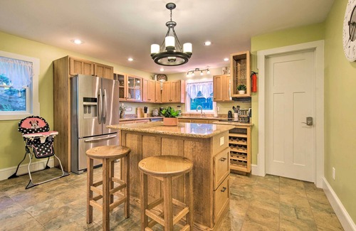 Paupack Casa | Large Yard + Games: ‘Edgewater Escape’ in Paupack!