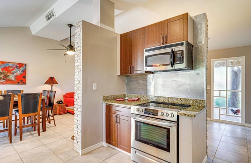 Medical Center District Casa | Large Yard: Home 9 Mi to San Antonio River Walk