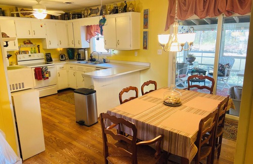 West Ocean City Casa | Large Yard, Private Dock, Dog Friendly, Close to OC inlet and Assateague Island