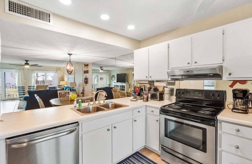 Biltmore Beach Casa | Largo Mar 143 - Townhome