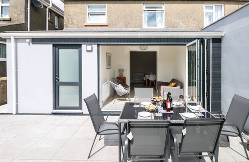 Tenby Cabaña | Larkhill