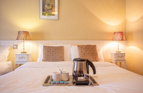 Milltown Cama Y Desayuno | Larkins Pub Restaurant and B&B