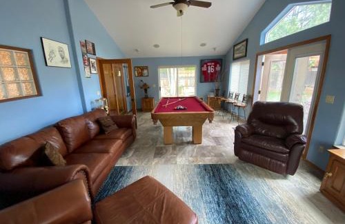 Larkspur Casa | Larkspur Trail