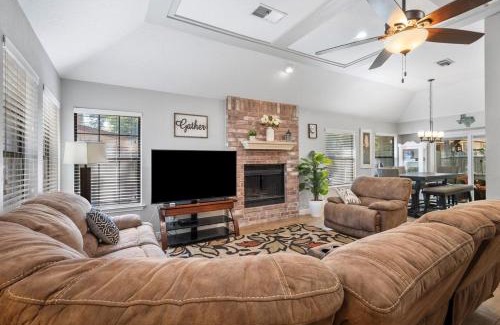 Leander Casa | Larnie's Casa