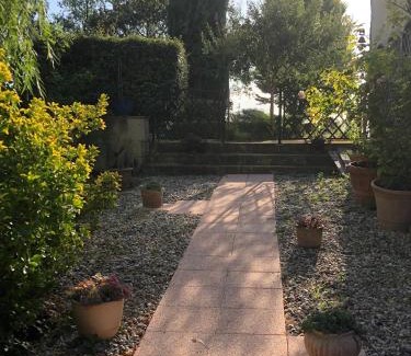Castelnau-dArbieu Cama Y Desayuno | Las Canéres