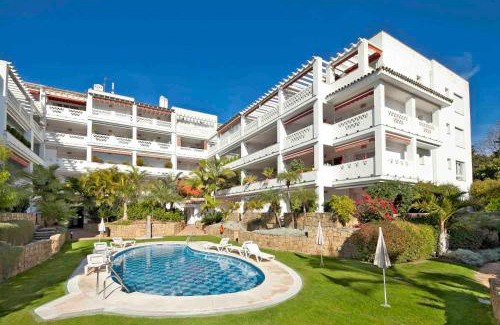 Golden Mile Apartamento | Las Canas beach, ground floor first line beach, Marbella golden mile