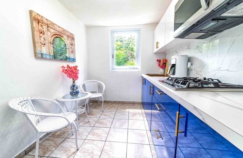 Humacao Casa | Las Casitas Boutique Villa 2