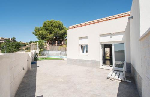 Montserrat Casa | Las Casitas De Noah
