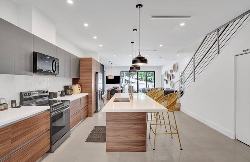 Downtown Fort Lauderdale Villa | Las Olas Designer Retreat With Heated Pool!