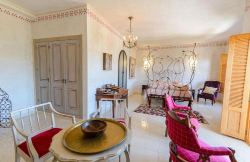 Vinuela Casa | Las Orquídeas
