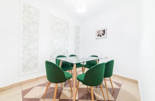 San Julian Apartamento | Las Setas - Refugio Espacioso en el Alma de Sevilla