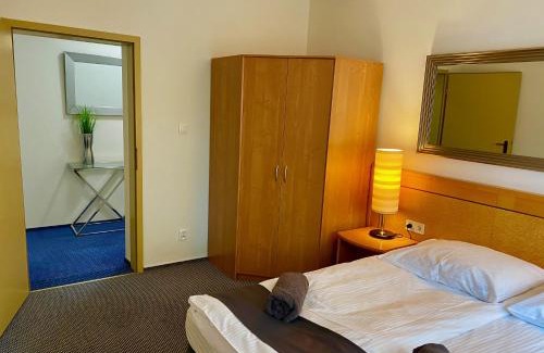 Slupsk Apartamento | LAS SŁUPSKI PREMIUM APARTAMENT NR6 Wifi Netflix Smart TV50 two bedrooms two extra large double beds up to 6 people full pleasure quality stay