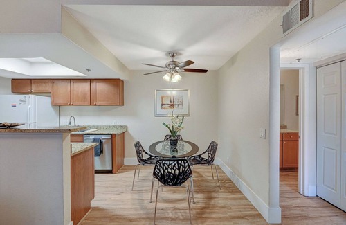 Las Vegas Condominio | Las Vegas Condo minutes from the Strip, Team Mobile and Allegiant Stadium