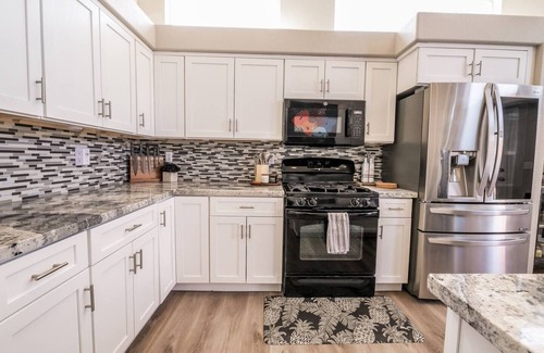 North Las Vegas Casa | Las Vegas Home w/Pool & Spa,Casa Del Sol