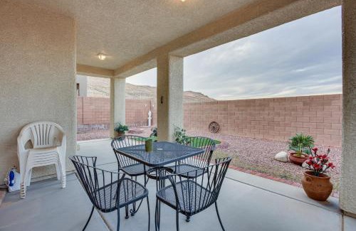 Spring Valley Casa | Las Vegas Home with Mtn Views 13 Mi to the Strip!