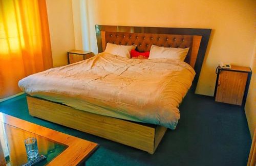 Loralai District Hotel | Lashkar Resort