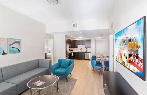 Florida Central Atlantic Coast Apartamento | Last Minute Disney Getaway! Luxury Condo with Private Balcony. Book Now! #93995