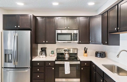 Florida Central Atlantic Coast Apartamento | Last Minute Disney Getaway! Luxury Condo with Private Balcony. Book Now! #93995