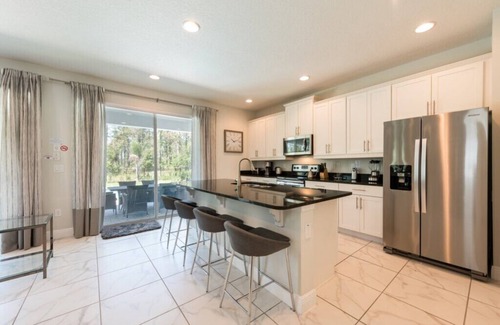 West Kissimmee Villa | Last Minute Disney! Private Pool, Hot Tub & Themed Bedrooms. Book Now! #91365
