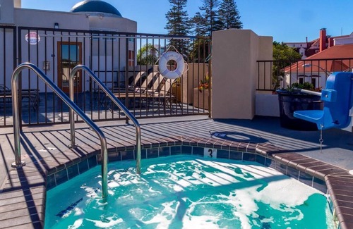Coronado Complejo | Last Minute Spring Break Rare Availability at Coronado Beach Resort