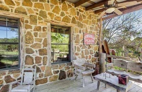 Bandera Casa | Último puesto de avanzada Ranch House