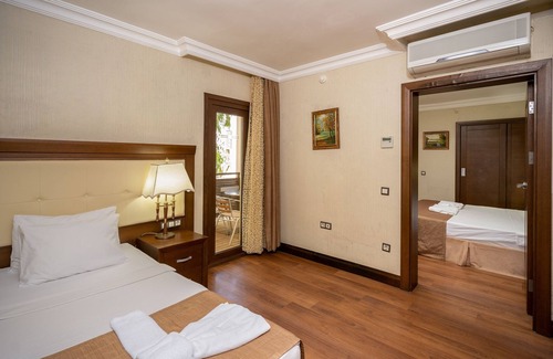 Yaliciftlik Complejo | Latanya Park Resort - All Inclusive