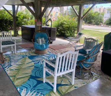 Windy Hill Casa | Latitude adjustment, walk to beach