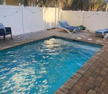 Windy Hill Casa | Latitude adjustment, walk to beach
