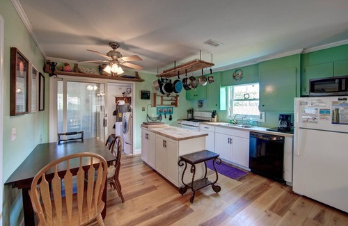 Ocracoke Casa | Latitude Adjustment: Walking distance of shops and restaurants.