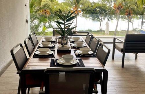 Grande Riviere Noire Apartamento | Latitude Luxury Seafront Suite