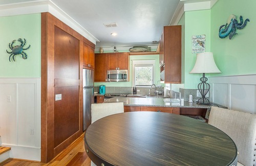 Carrabelle Condominio | Lattitude Adjustment 1BR/2BA condo