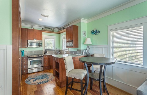 Carrabelle Condominio | Lattitude Adjustment 1BR/2BA condo