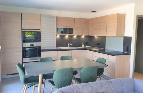 Sevrier Apartamento | Apartamento-Exclusivo-Baño con bañera-Vista al Lago-4 Etoiles