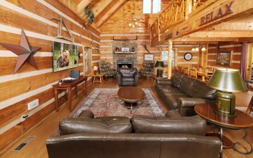 Sevierville Villa | Laughing Bear