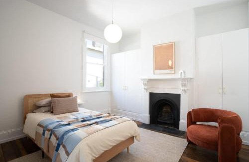 Launceston CBD Casa | Launceston Cottage Charming 3 bedroom home