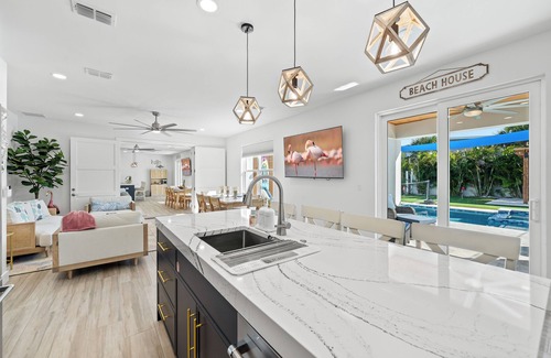 Avon By The Sea Casa | Launch Pad 5/4.5 with En Suites- Beach access