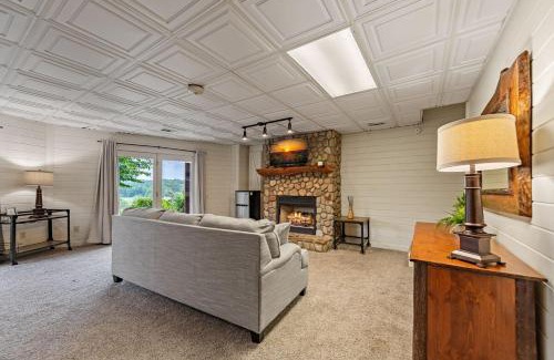 Blue Ridge Chalet De Esquí | Launch Pricing, 5 BR with Crib, 6 mins to Blue Ridge