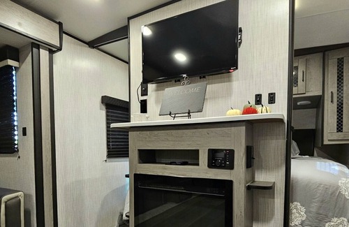 Redding Casa | Launchpad McQuack the 32' RV