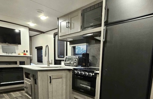 Redding Casa | Launchpad McQuack the 32' RV