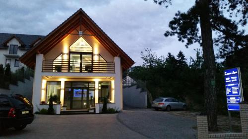 Lagow Apartamento | Laura Spa
